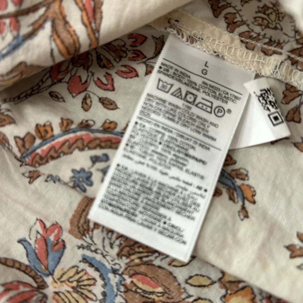 Old Navy Floral Smocked Bodice Peplum Tank Top Womens Large Earth Tones Boho - Picture 11 of 12